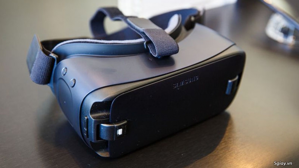 Kính thực tế ảo Gear VR Samsung Galaxy Note 8