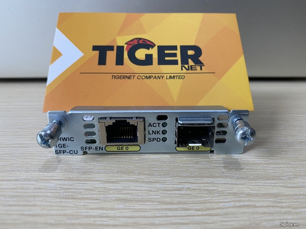 Cisco EHWIC-1GE-SFP-CU | 1 Port WAN Rj45/SFP GE Ehwic Interface Card