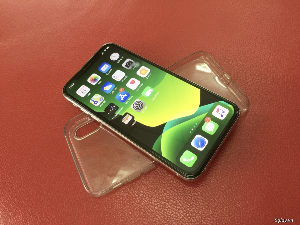 iPhone XS Quốc Tế rất đẹp zin nguyên đang dùng bán lên 11Pro