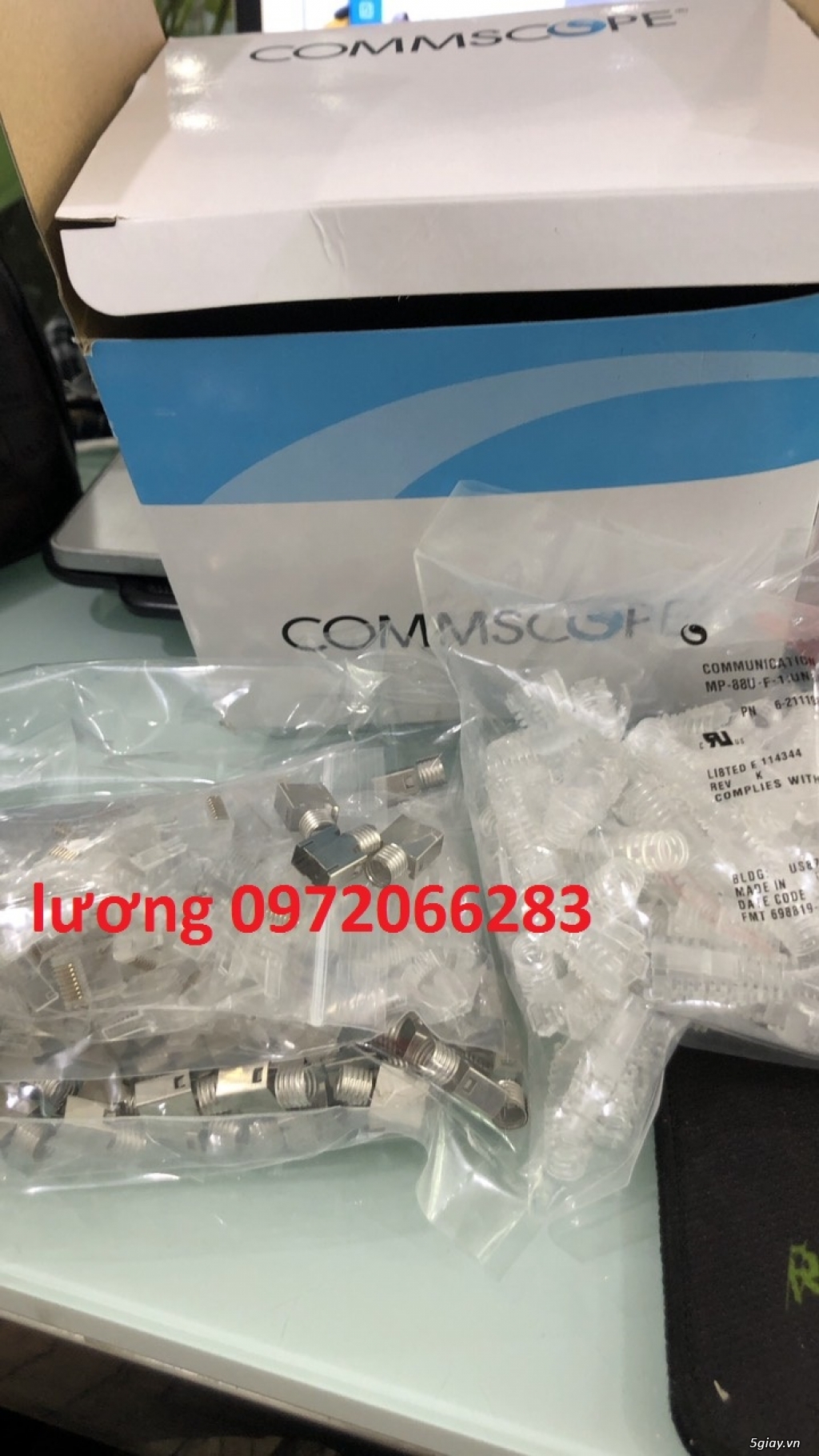 Hạt Mạng AMP ( 6-2111989-3 ) Modular Plug, Category 6, Shielded Chính - 6