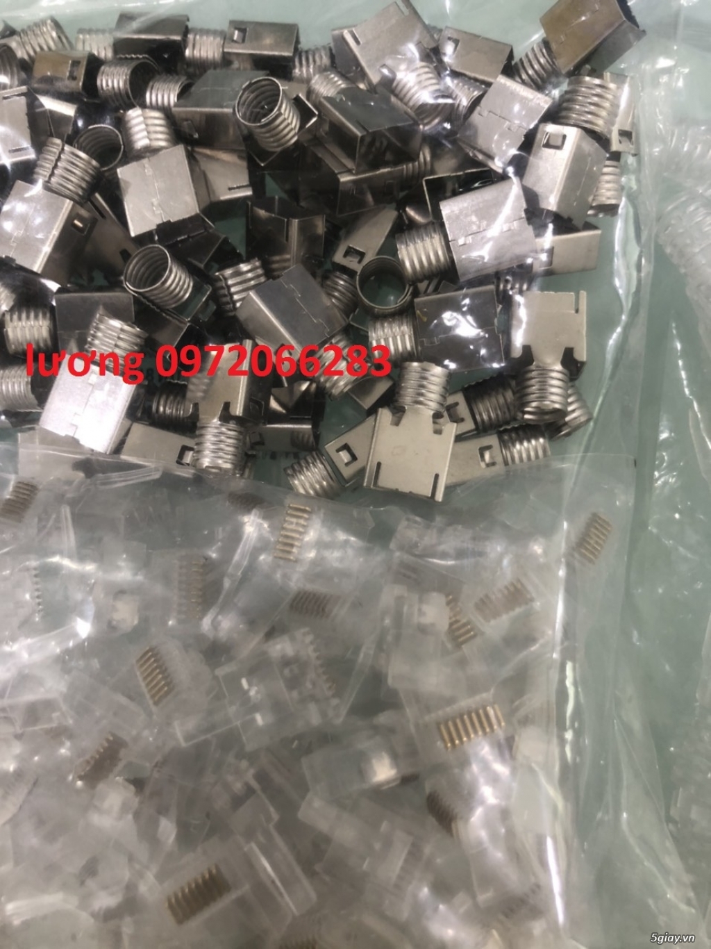 Hạt Mạng AMP ( 6-2111989-3 ) Modular Plug, Category 6, Shielded Chính