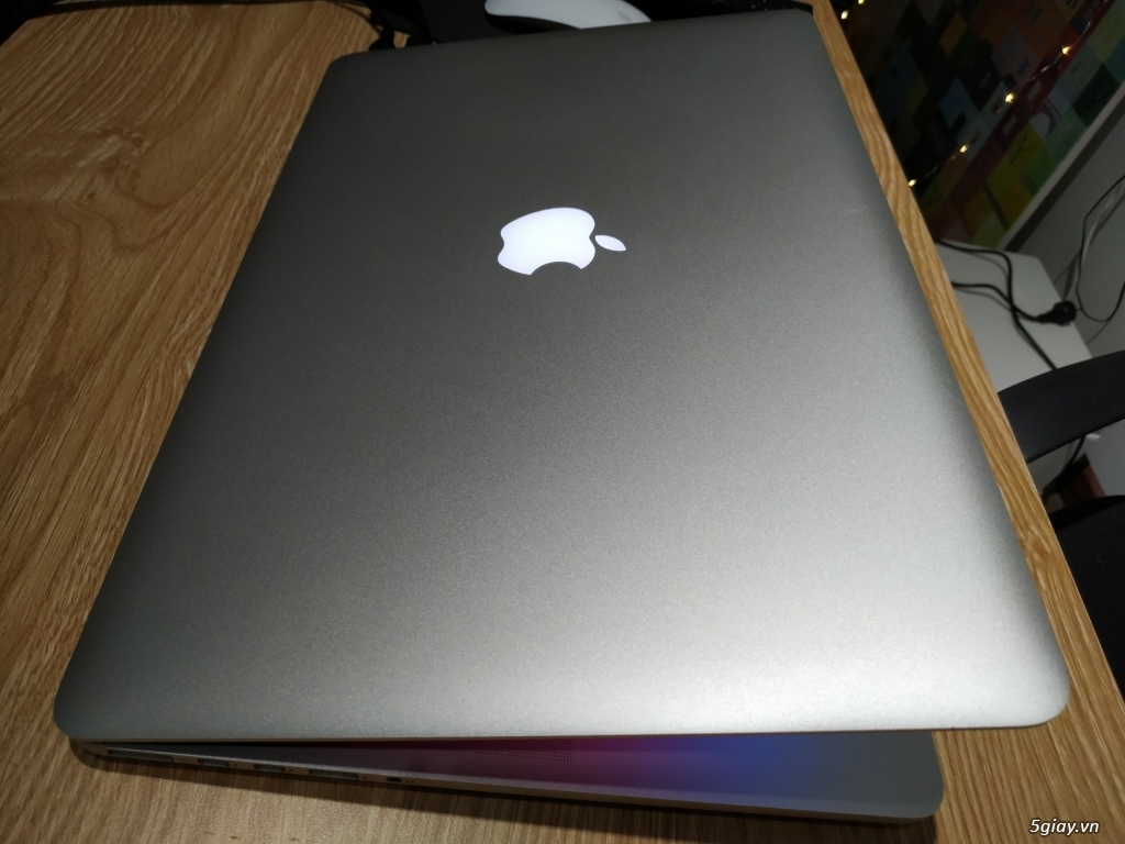 MacBook Pro Mid2015 15inch i7 like new 99% - 1