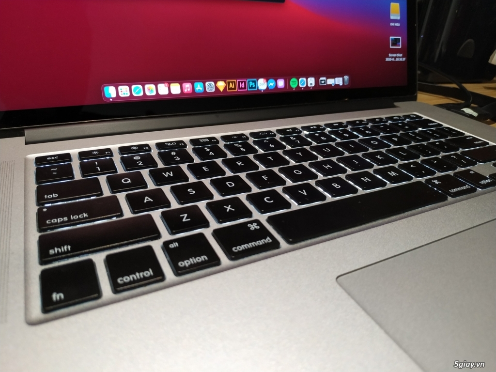 MacBook Pro Mid2015 15inch i7 like new 99% - 3