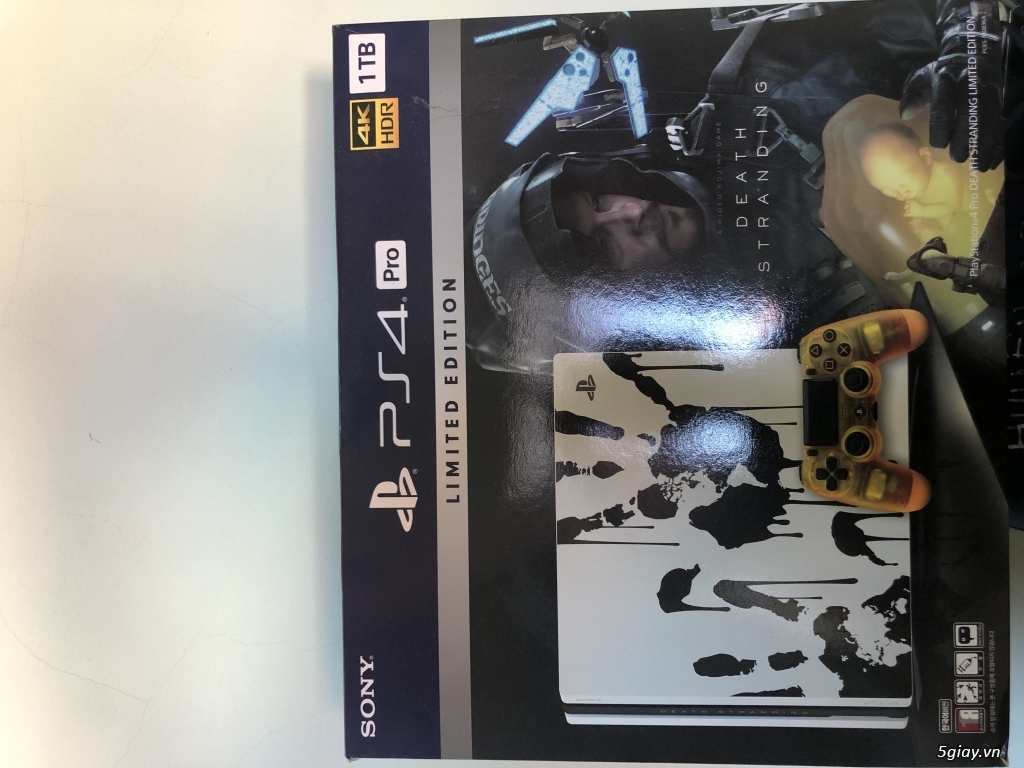 PS4 Limited Edition Death Stranding