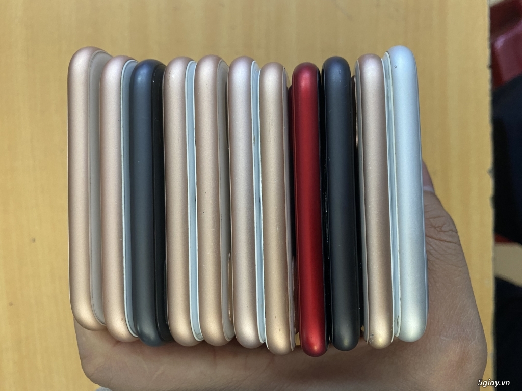 Bán 8plus 64gb quốc tế đủ màu