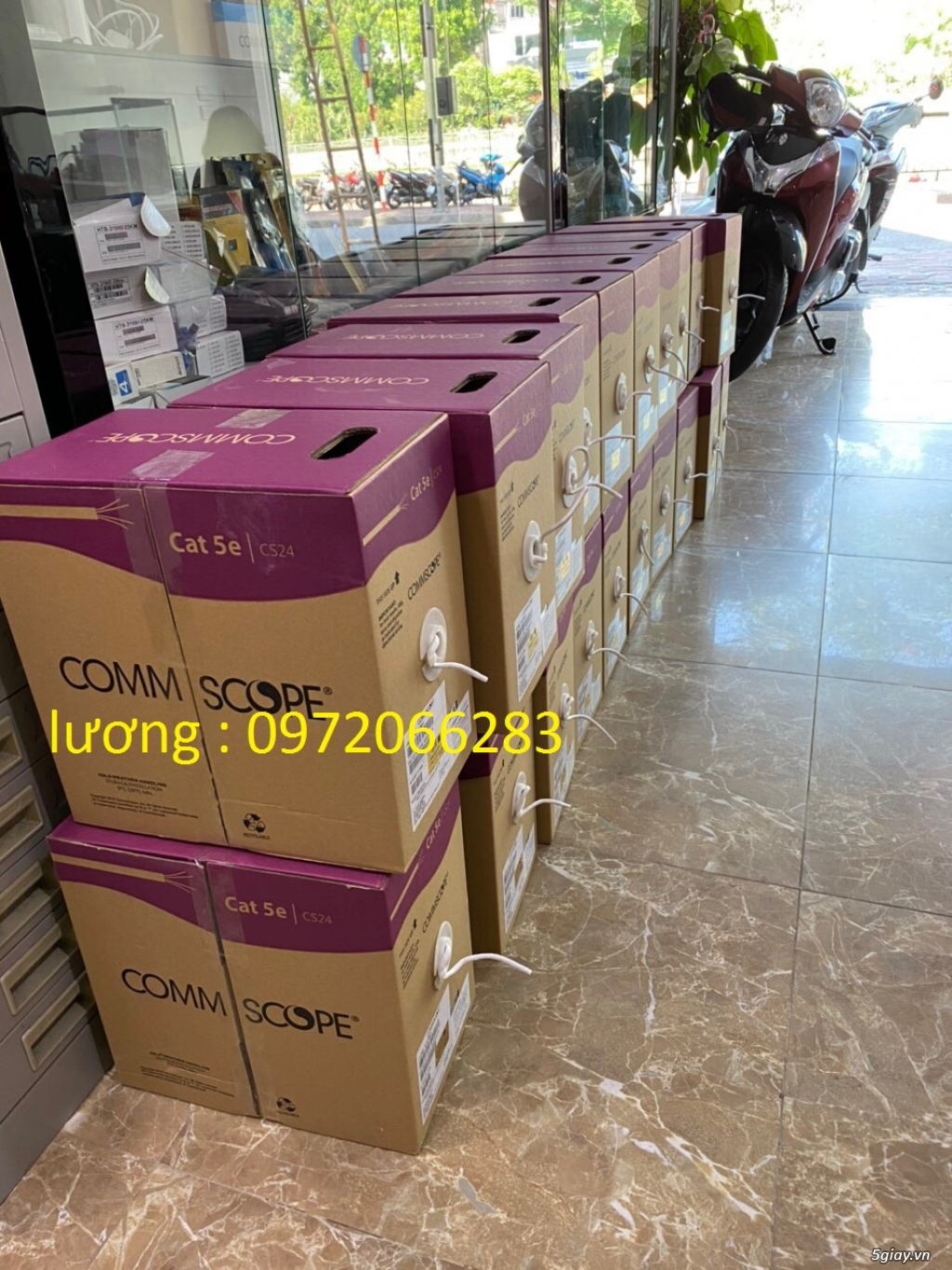 Cáp mạng Cat5e UTP COMMSCOPE mã PN: 6-219590-2