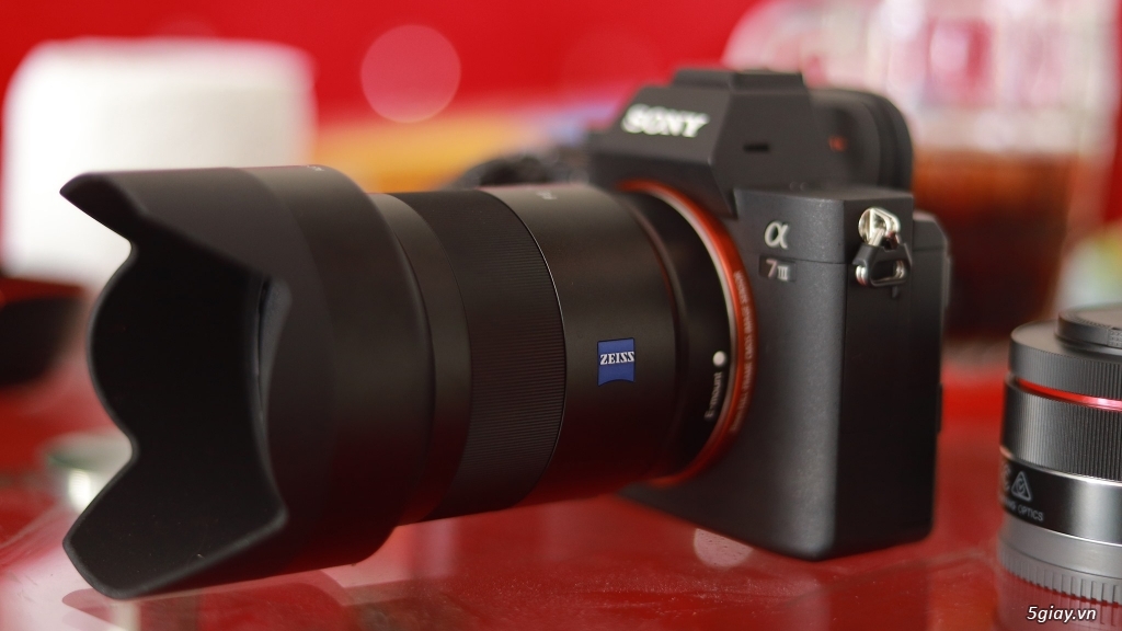 Ống kính Sony CZ 55mm f.18 mới 99%