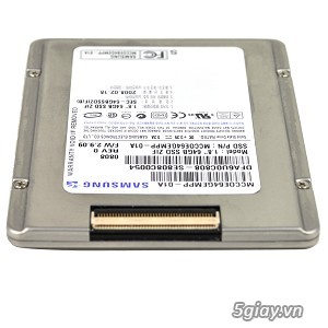 Samsung MCCOE64GEMPP-01A 64GB 1.8 SLC Solid State IDE ZIF Hard Drive
