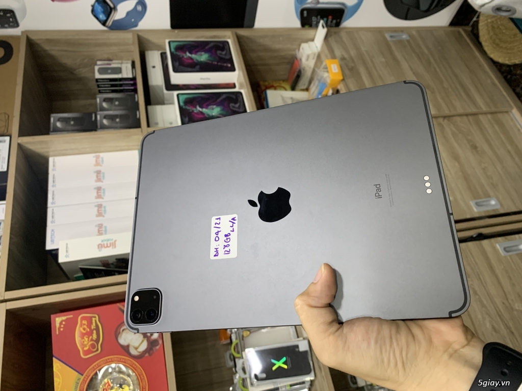 iPad Pro 2020 Gray 11inch 128gb LTE 98% Fullbox BH dài 04/21