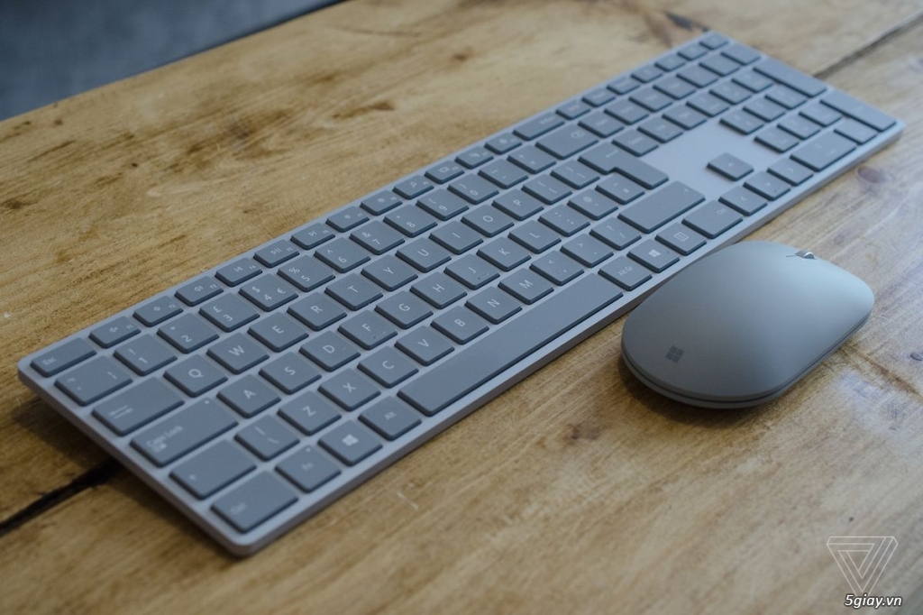 Microsoft Surface Keyboard - 3