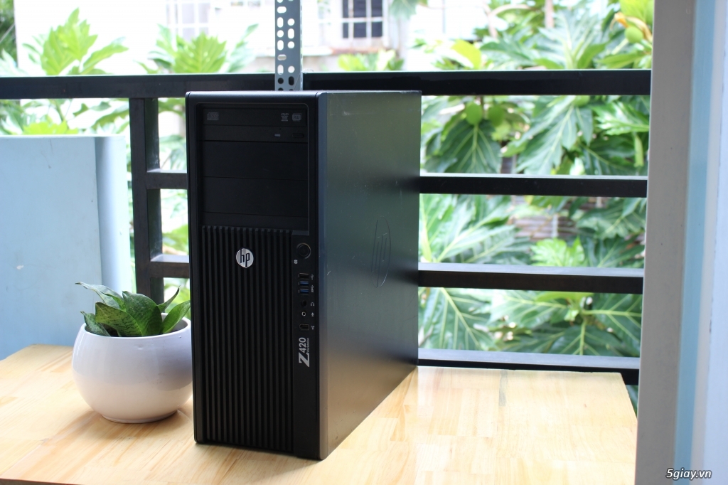 HP Z420 Workstation - 1