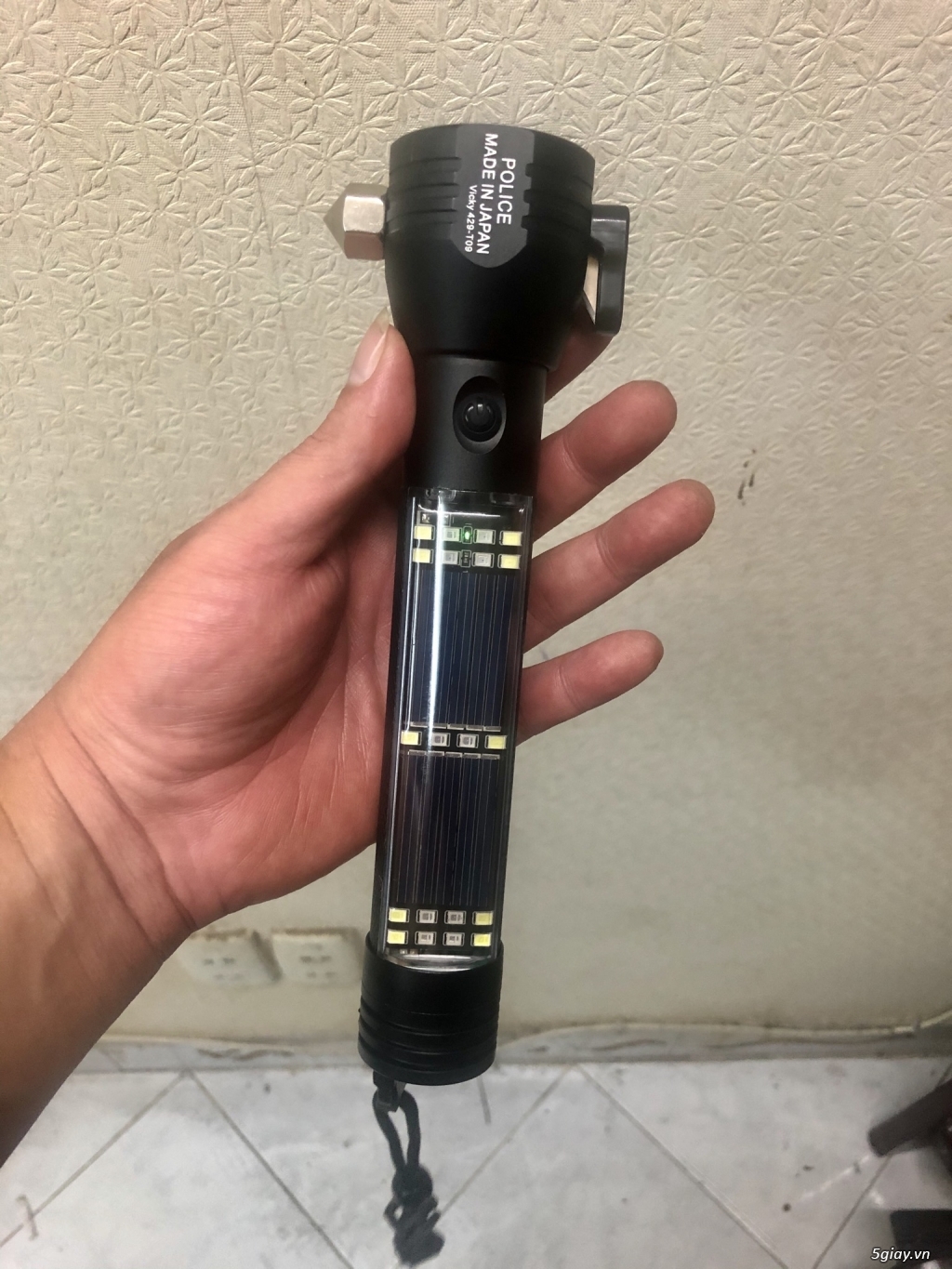 Đèn Pin sạc tiện lợi Police Made in Japan
