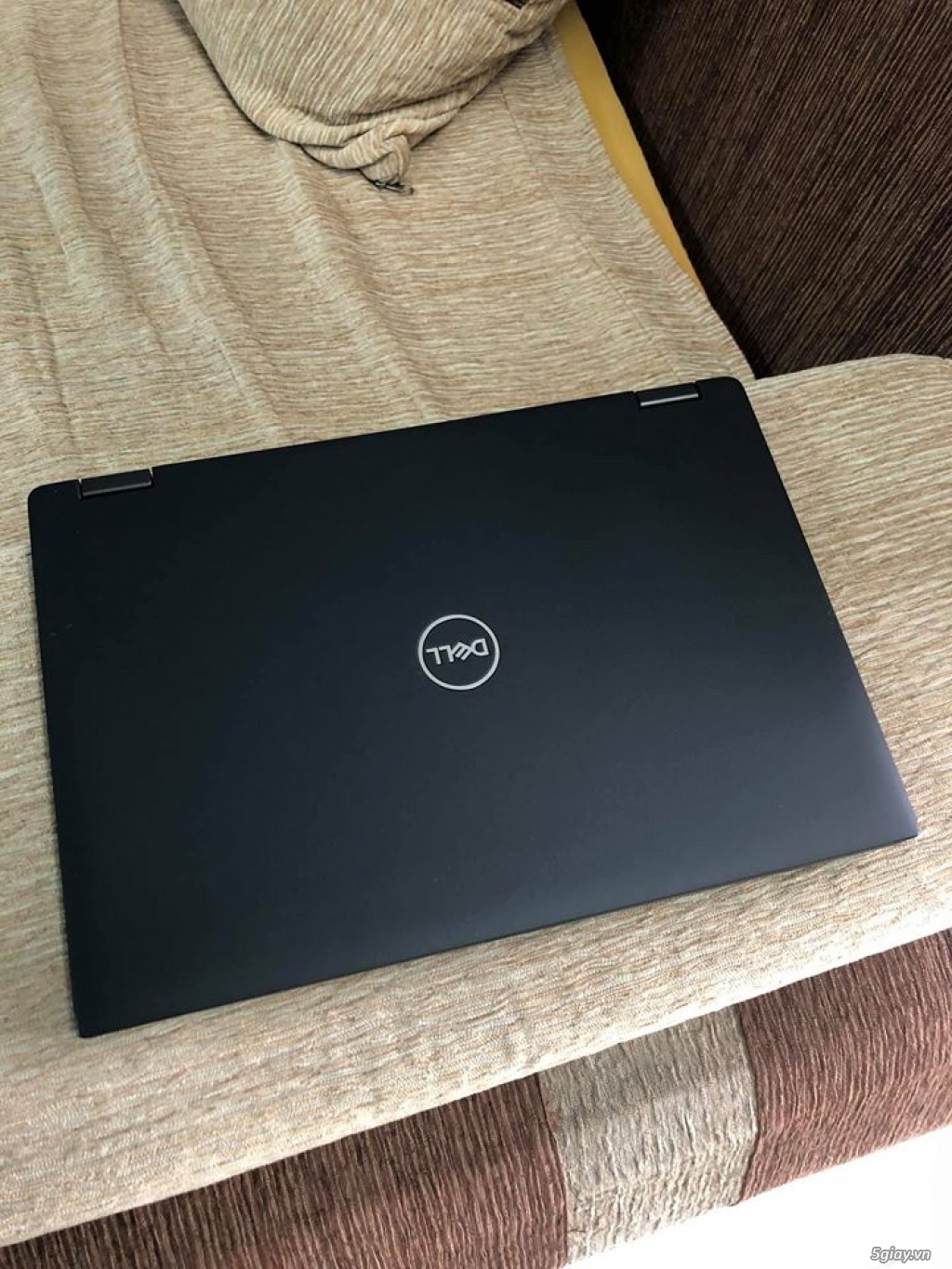 Thinkpad Yoga 260 -Dell  7400 2 in 1-ASUS Zenbook Flip14 UX461FA 2 in1 - 1