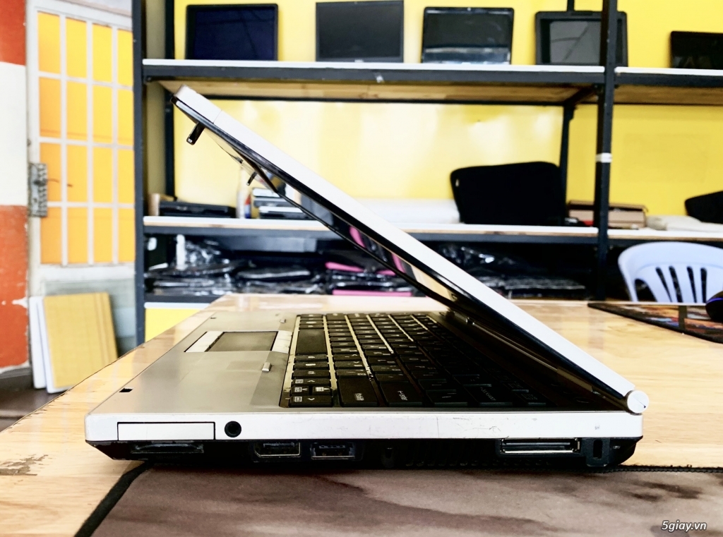HP Elitebook 2560P Core i5-2540M Ram 4GB HDD 500GB VGA ON Màn 12.5 In - 3