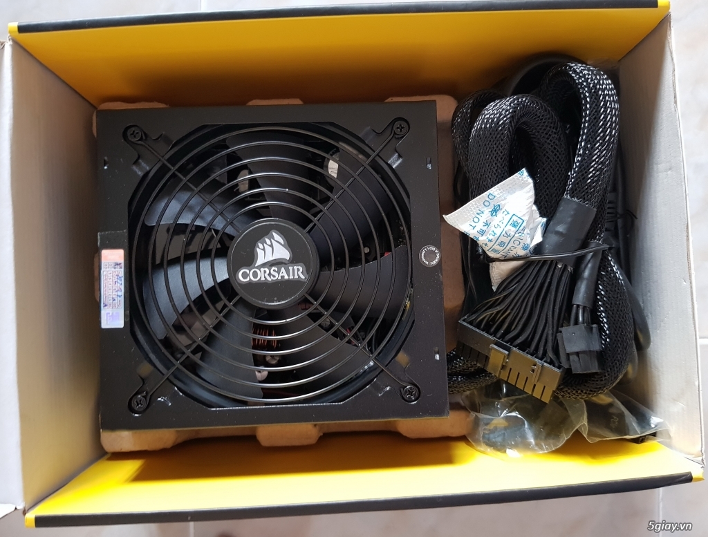 Nguồn máy tính Corsair CX750M 80 Plus Semi Module - 1