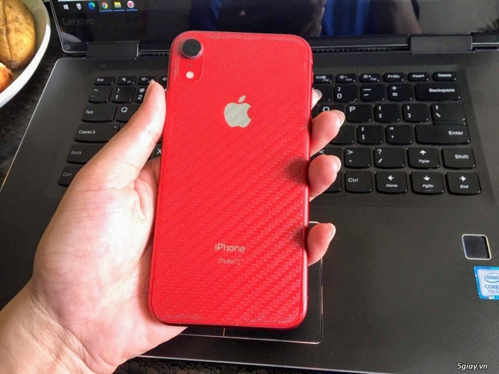 iPhone XR màu đỏ bản quốc tế 64gb máy chính chủ mình đang xài.