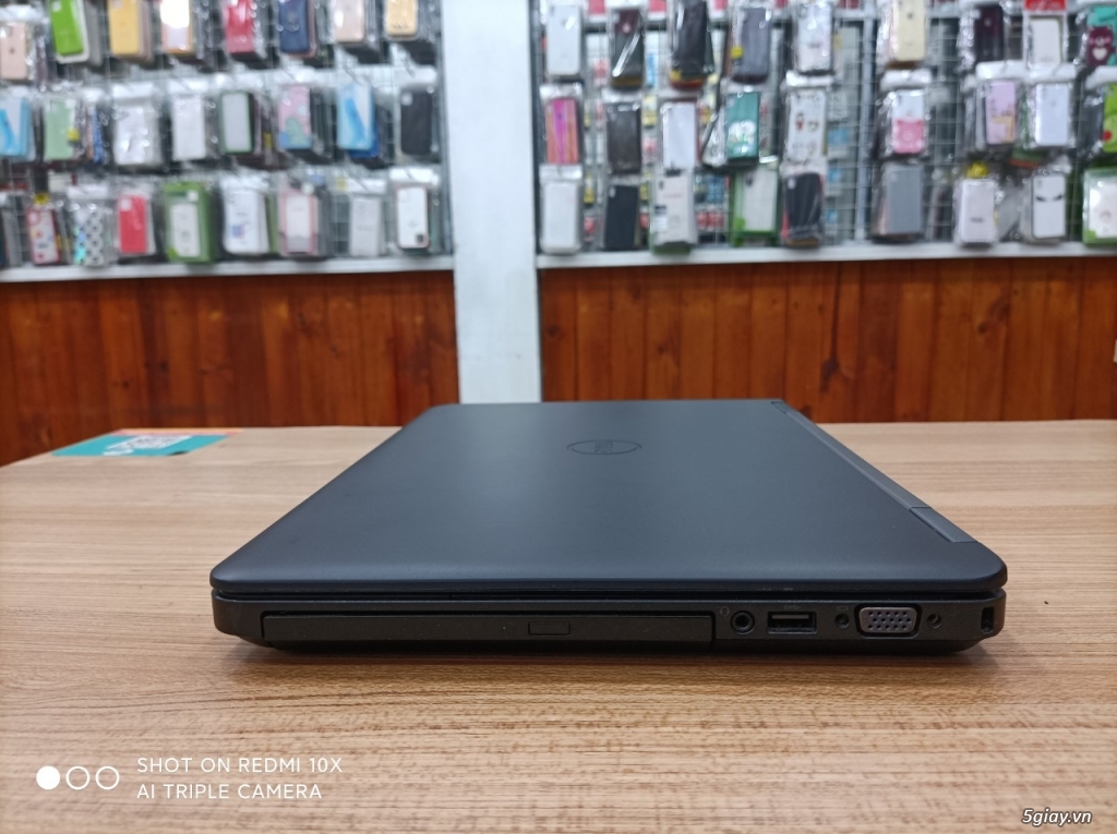 Laptop sinh viên văn phòng giá rẻ nhiều cấu hình và giá cập nhật 1/11 - 10 Laptop sinh viên văn phòng giá rẻ nhiều cấu hình và giá cập nhật 1/11 - 10