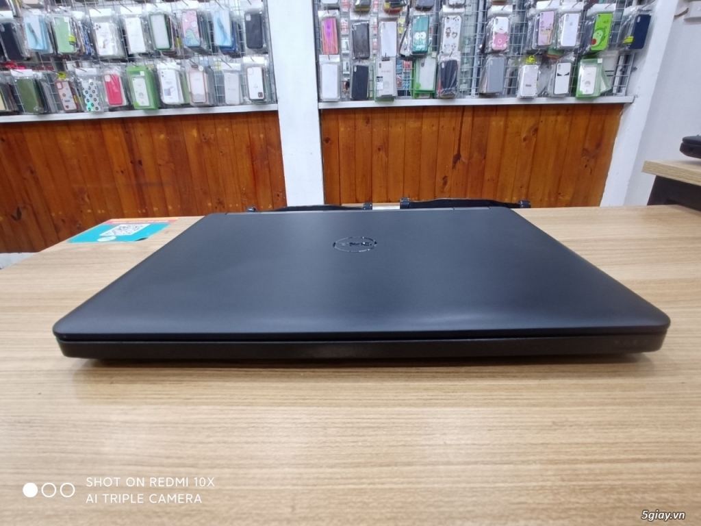 Laptop sinh viên văn phòng giá rẻ nhiều cấu hình và giá cập nhật 1/11 - 6 Laptop sinh viên văn phòng giá rẻ nhiều cấu hình và giá cập nhật 1/11 - 6