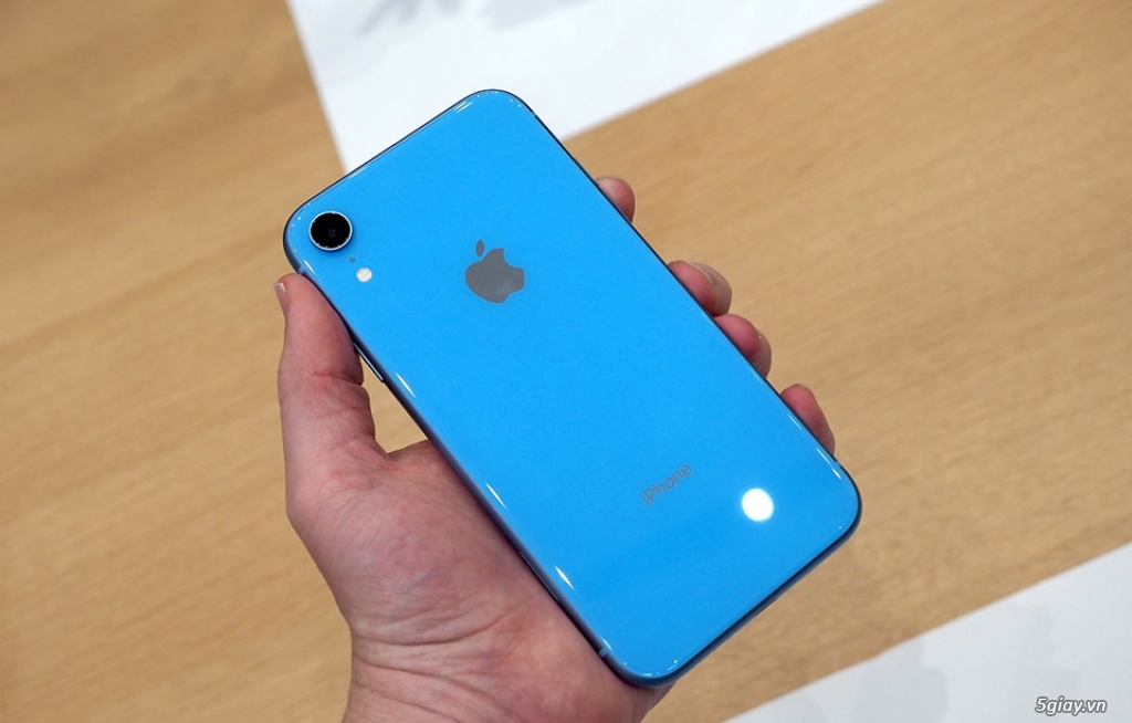 IPHONE XR 64GB