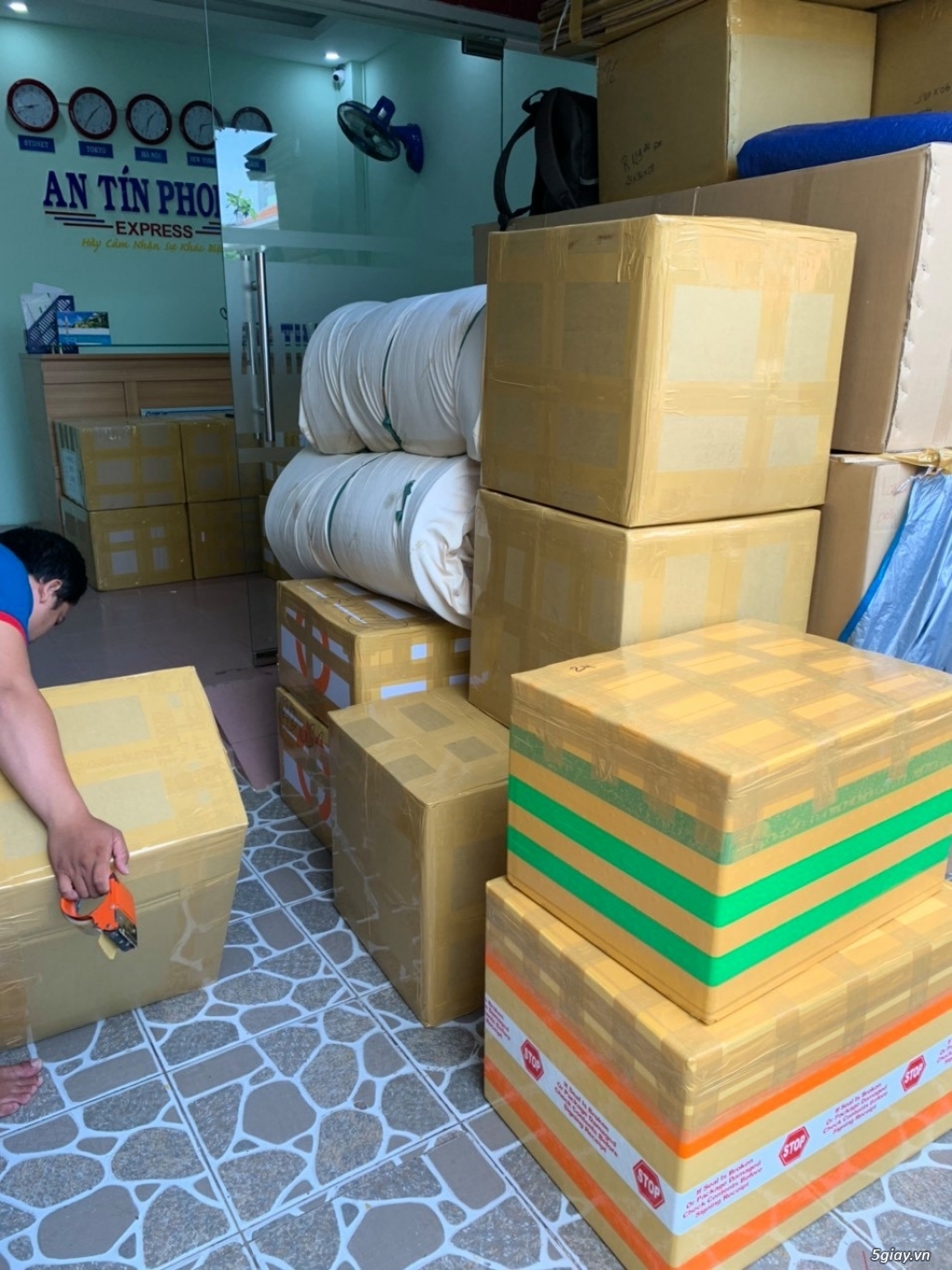 Gửi hàng đi mỹ - 2