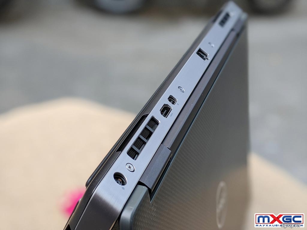 Dell precision 7540 máy trạm khủng cho đồ họa cao cấp. CHÍP XEON - 3