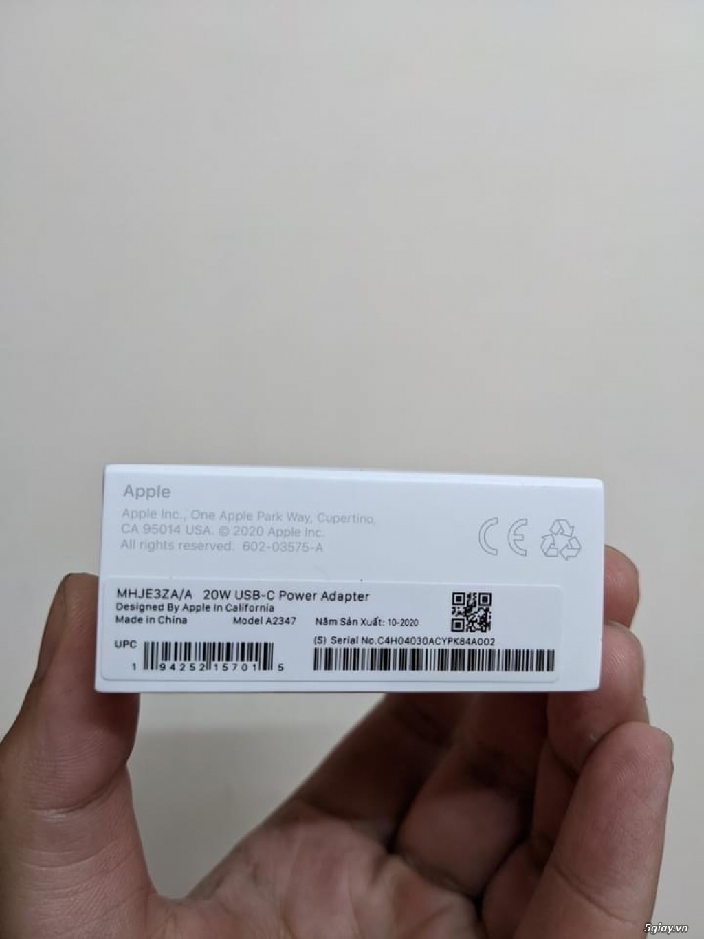 Cần bán sạc 20W & 18W zin nguyên seal Apple cho Iphone 12 seri