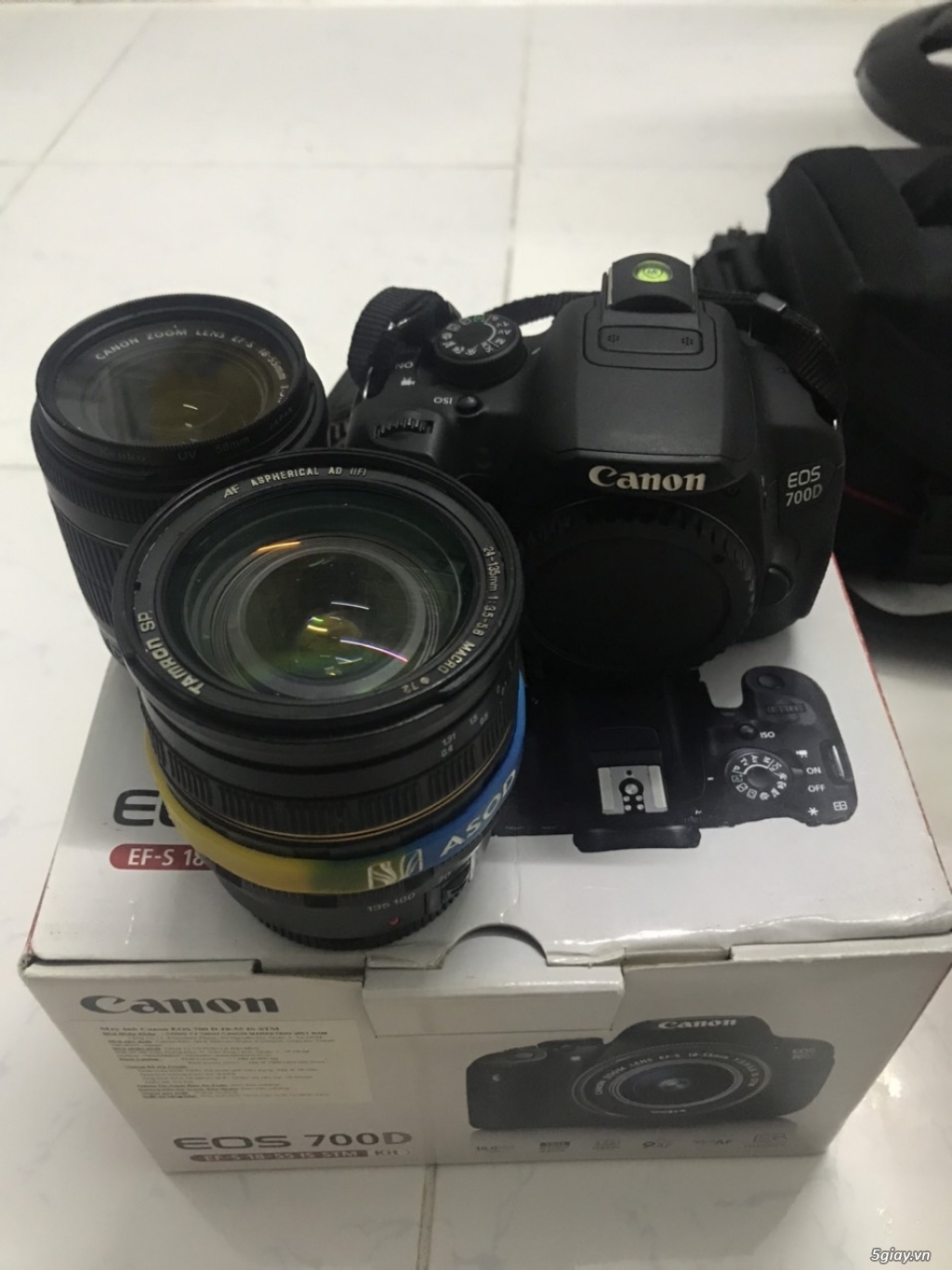 Cần bán Canon 700D + Lens kit 18-55 STM + Lens Tamron 24-135, full box