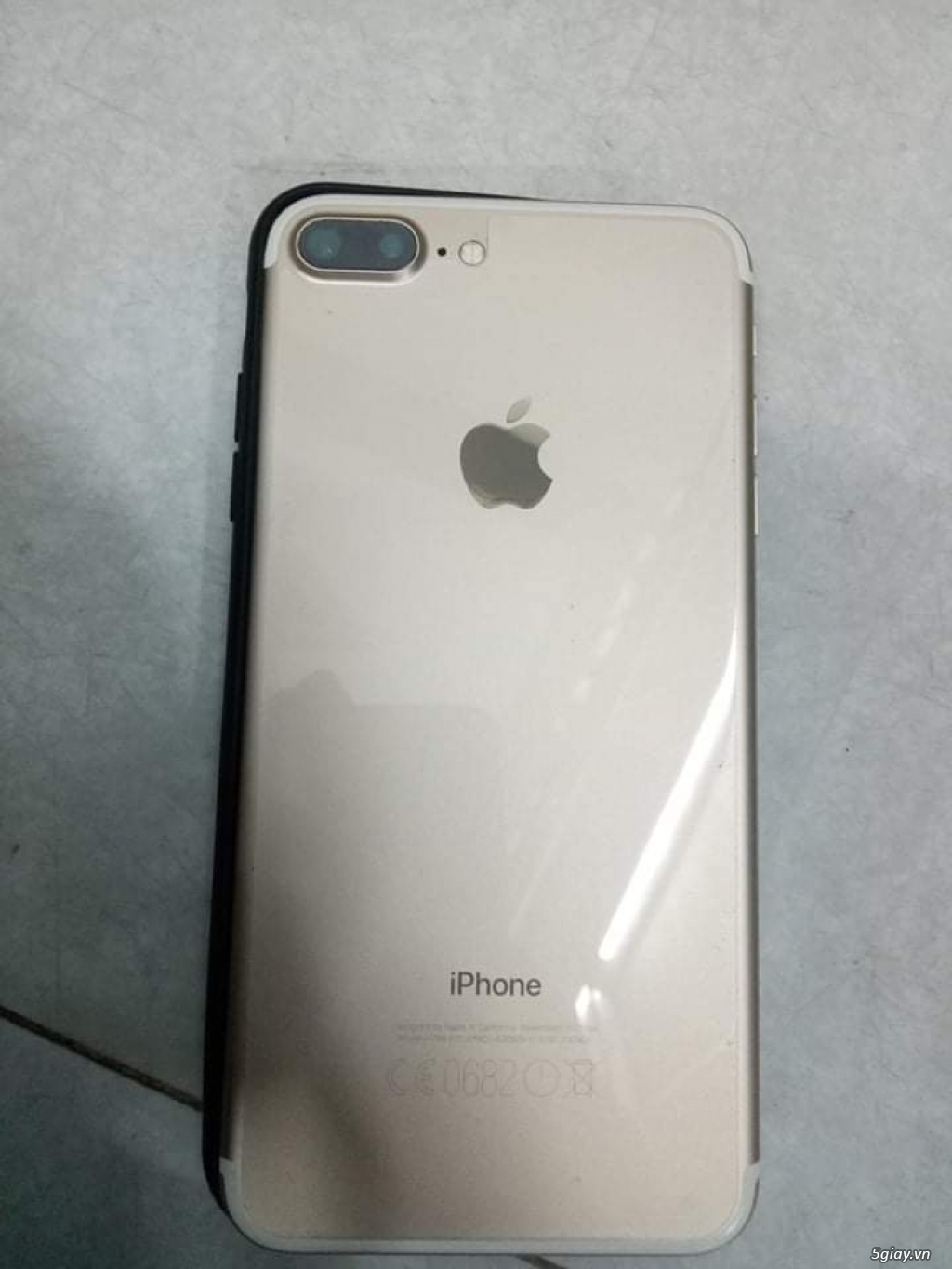Iphone 7plus 128gb gold nữ xài