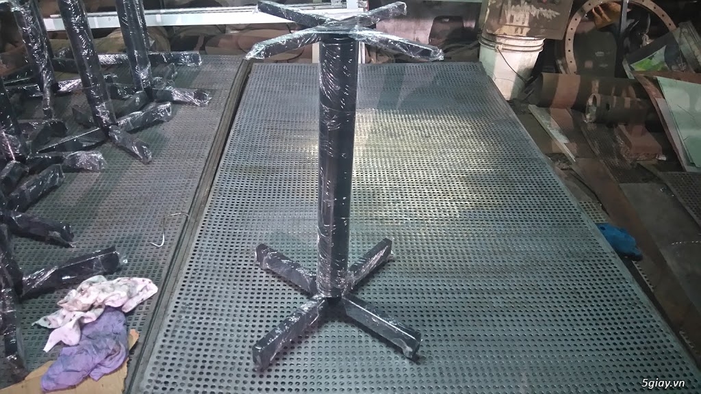Chân bàn chữ thập - 1