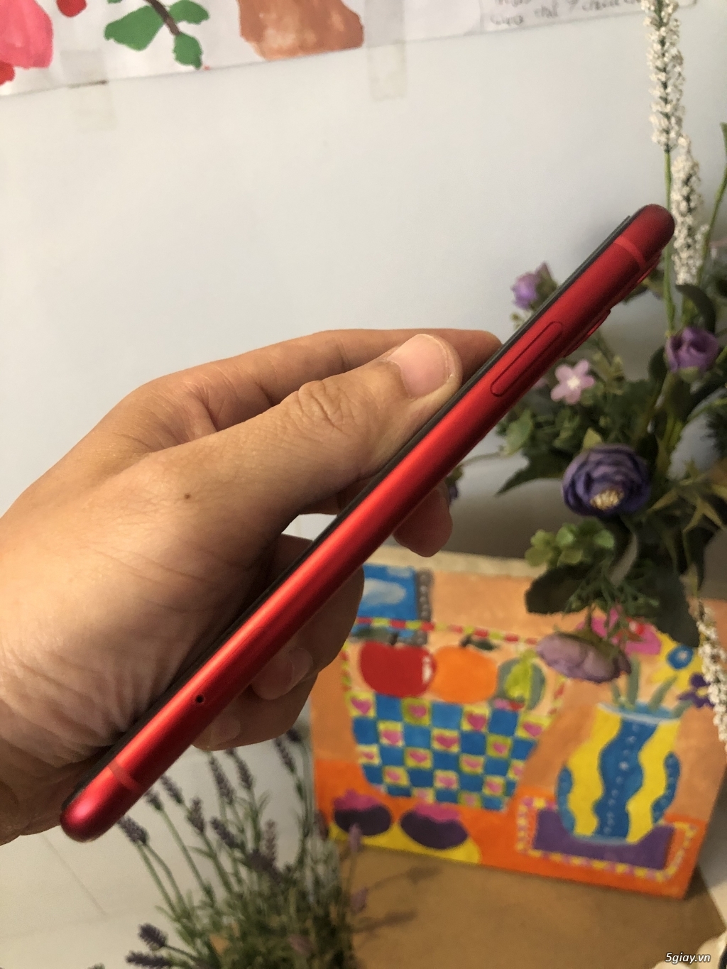 Cần bán iphone 11 64gb RED hàng chuẩn quốc tế MỸ zin 100%.