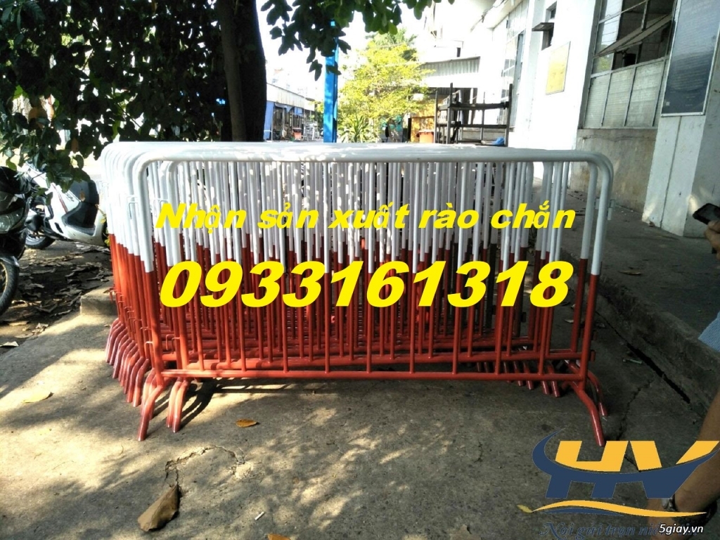 Sản xuất hàng rào chắn di động, hàng rào chắn công trình - 2