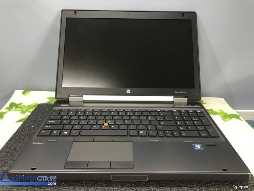 Giá tốt đầu tuần cho chiếc laptop siêu bền làm đồ họa, thiết kế...