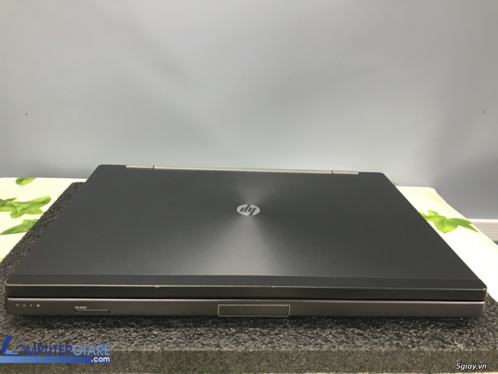 Giá tốt đầu tuần cho chiếc laptop siêu bền làm đồ họa, thiết kế... - 1