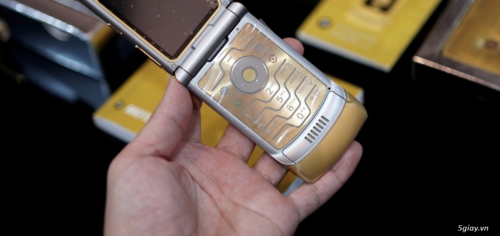 Motorola V3i Gold Edition Dolce & Gabbana Brandnew nguyên hộp chưa sd - 9