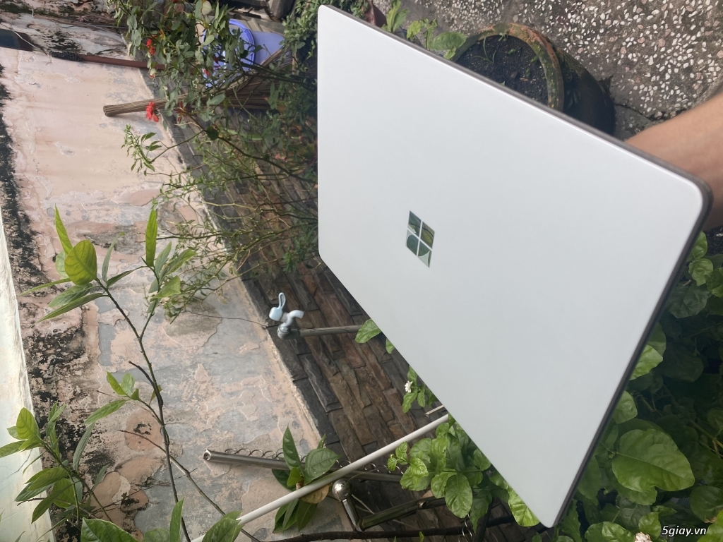 Surface laptop 2 i5 máy đẹp sử dụng tốt - 3