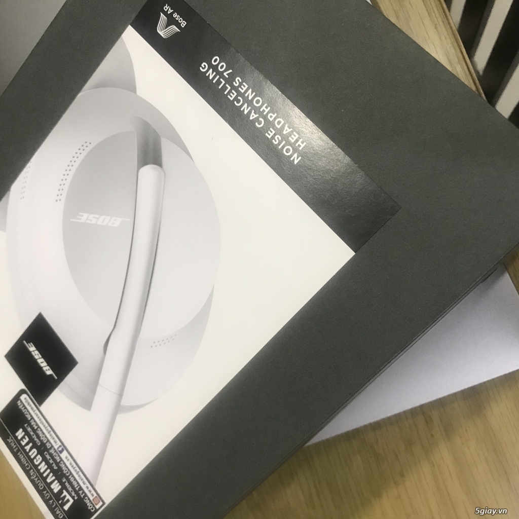 Cần bán [nguyên seal] tai phone Bose Noice Cancelling 700 - 2