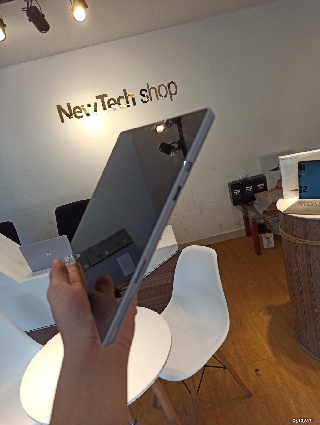 SURFACE PRO 6 LIKENEW  I5/8/128 giá khuyến mãi cuối năm - 1