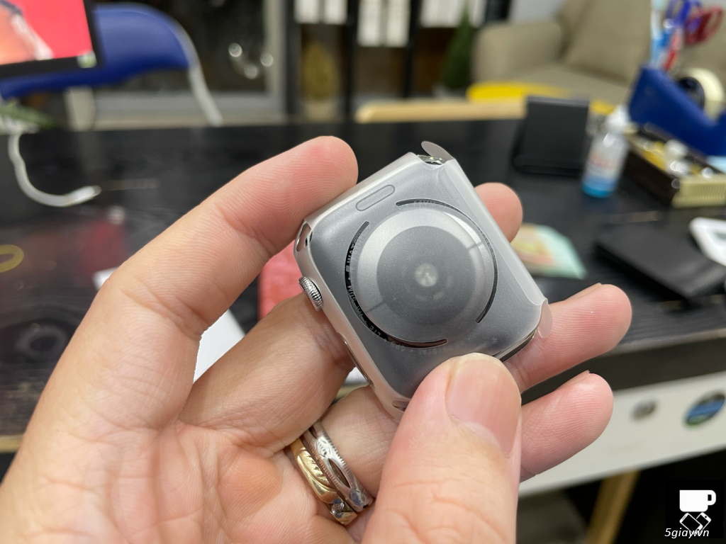 aw s5 44mm