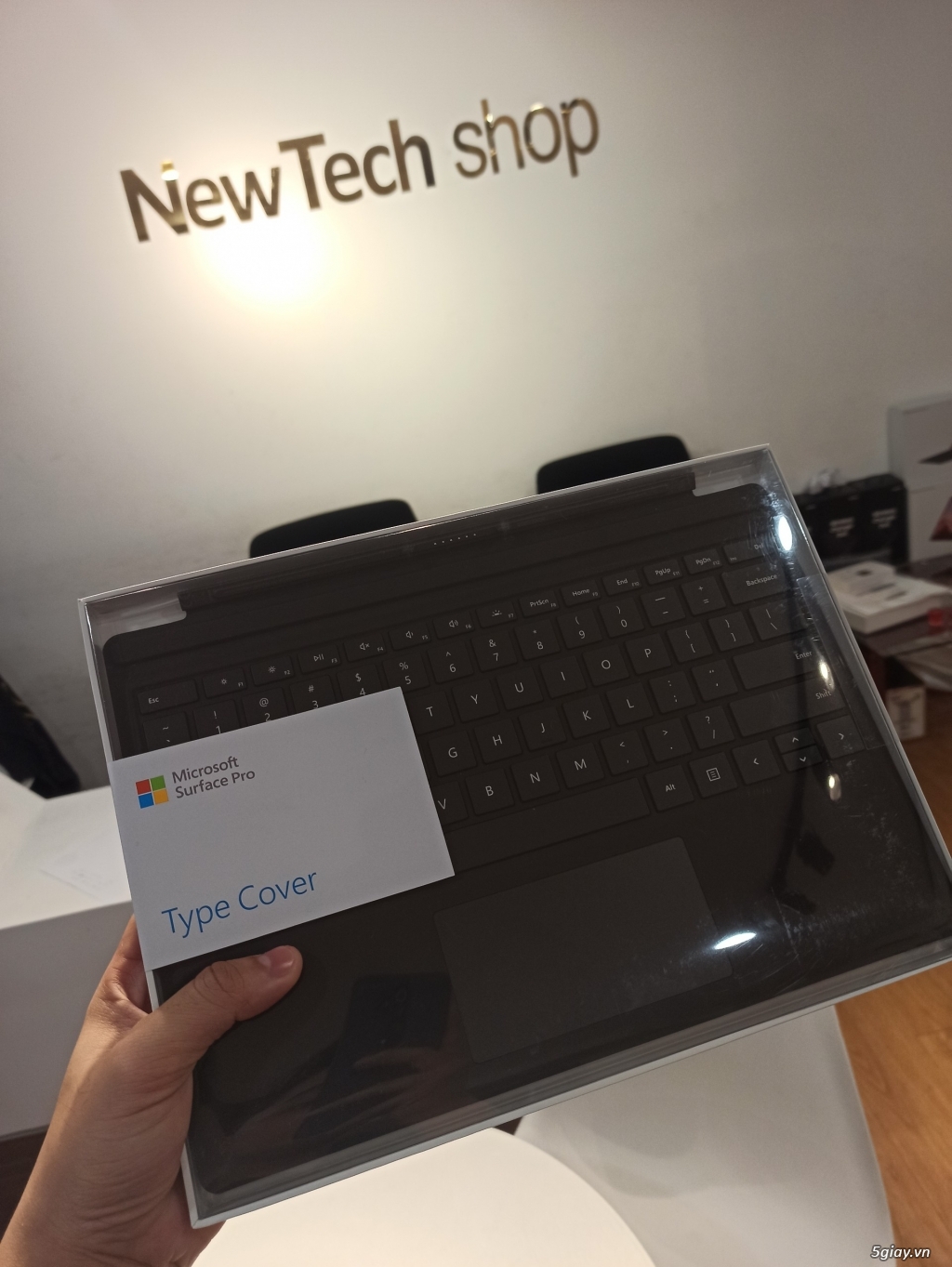 TYPE COVER cho surface pro new fullbox - 1