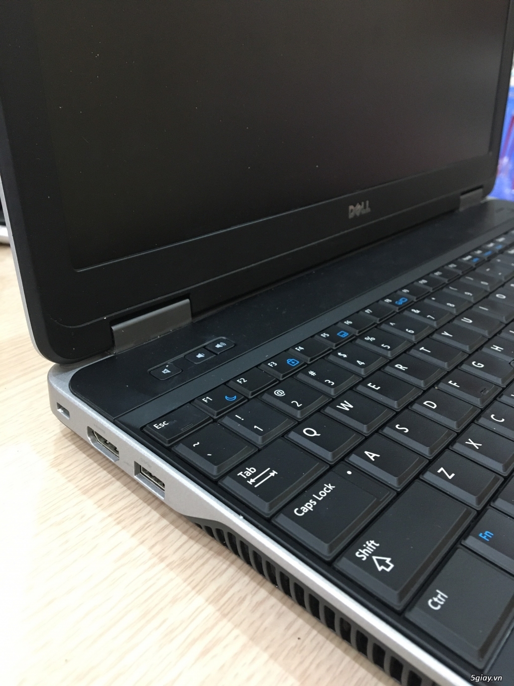 Dell e6540 i5 4310M Ram 4Gb SSD 128G Màn 15,6inch (Đẹp như mới) - 4
