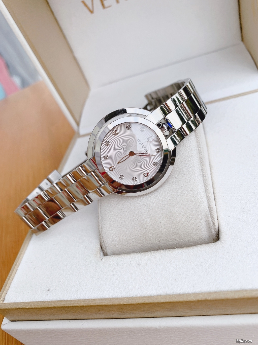 S Watch- chuyên đồng hồ xách tay từ thị trường Âu, Mỹ Nhật.