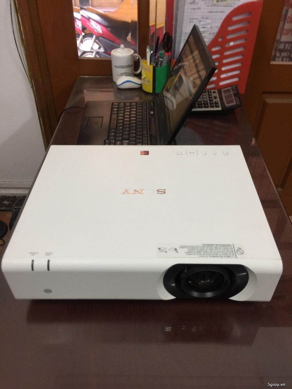Máy chiếu cũ 24h - 1