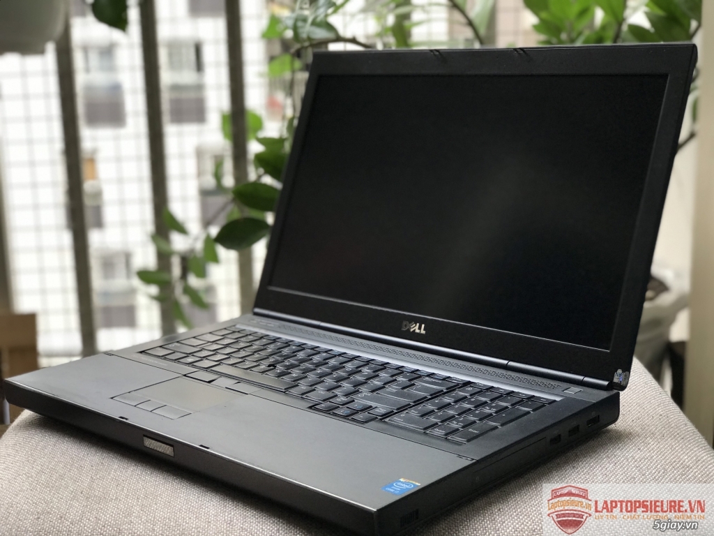 Dell Precision M6800 i7-4900MQ Ram 16G SSD 128+ HDD 1TB nVIDIA Quadro