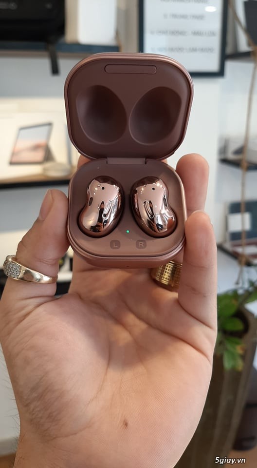 SamSung Buds Live Like New FullBox - 3