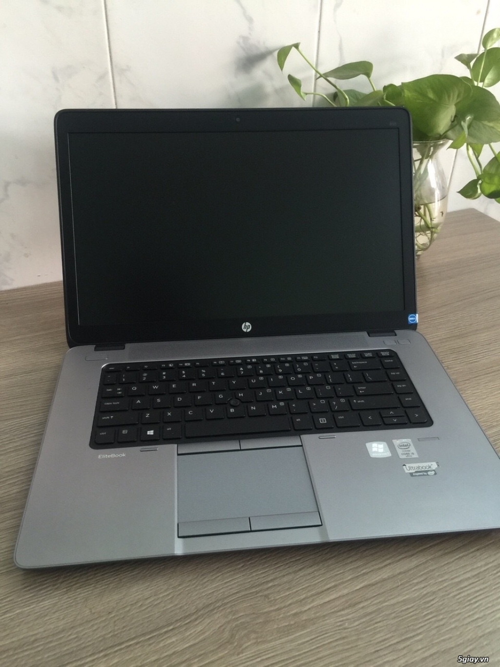 XẢ KHO THANH LÝ LAPTOP HP 850G1-CORE I5-4300U,RAM 4GB,SSD120 5TR3