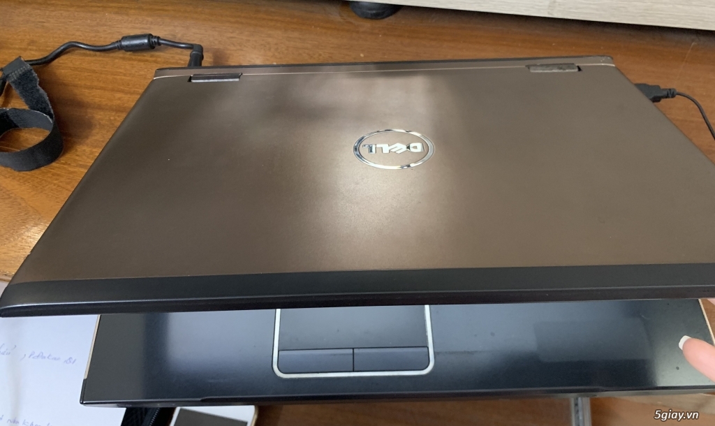 Laptop Dell Vostro Core i3-2310M CPU @ 2.10GHz; Ram 2GB