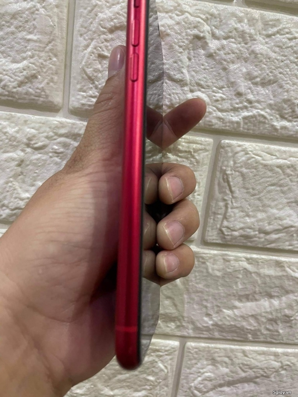 Bán iPhone 11 đỏ - 2