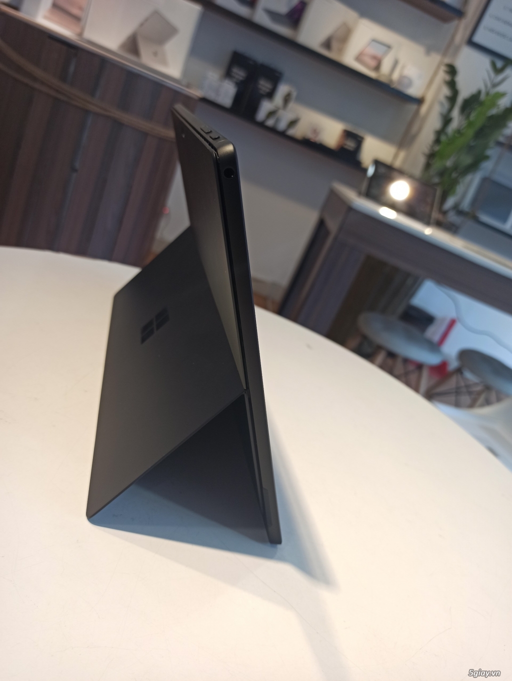 Surface pro 7 I5/8/256 Likenew