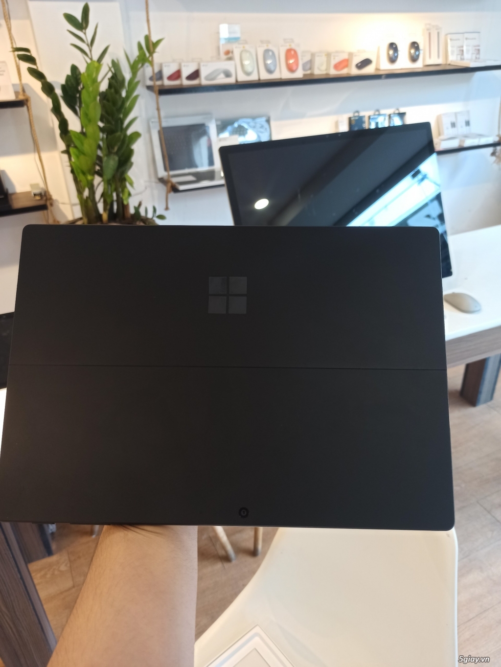 Surface pro 7 I5/8/256 Likenew - 4
