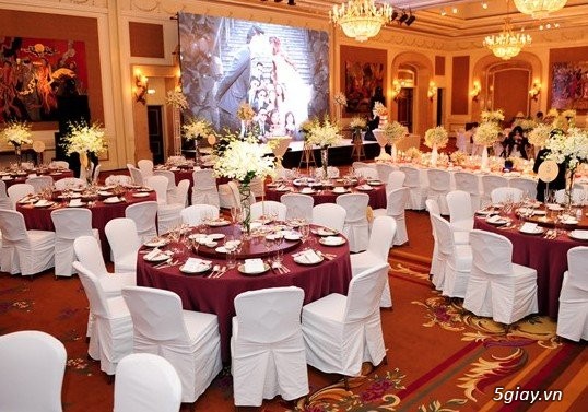 Công ty Linh Ứng Travel